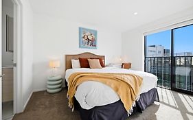 Central 2 King Bdrm 2 Bath 1 Min Walk To Casino Town Hall Tepai